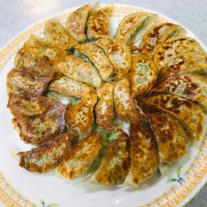 白菜たっぷり☆焼き餃子